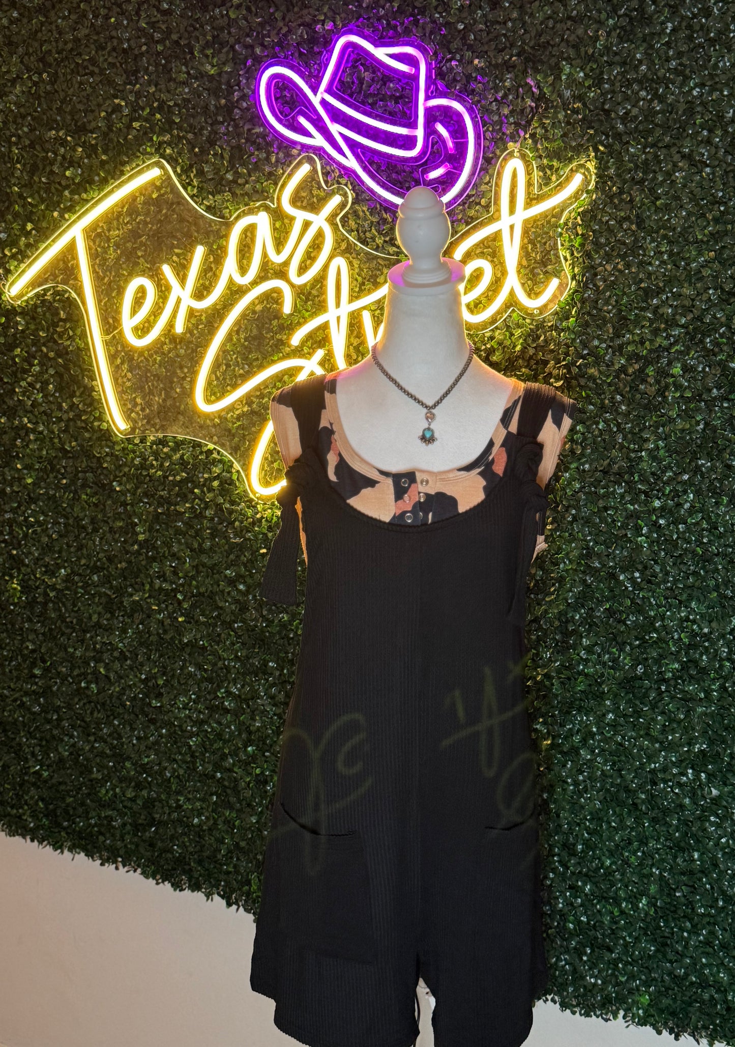 Twist Knitted Knot Strap Pocket Romper