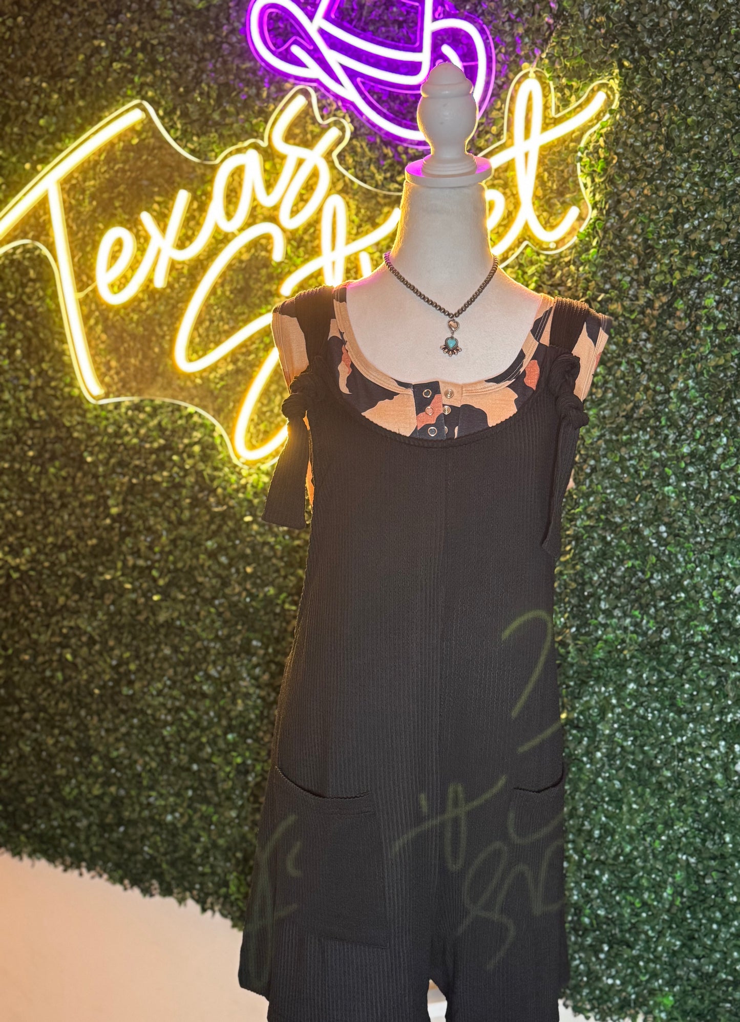 Twist Knitted Knot Strap Pocket Romper