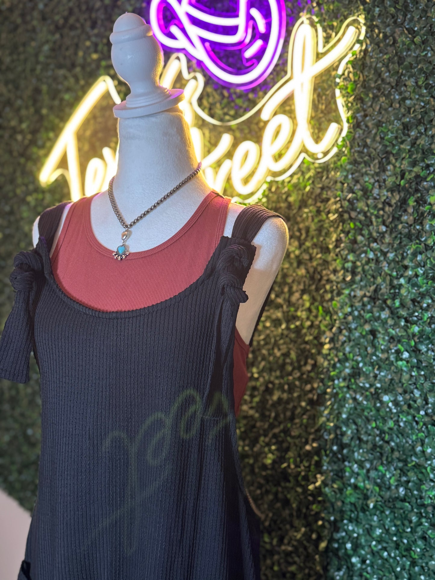 Twist Knitted Knot Strap Pocket Romper