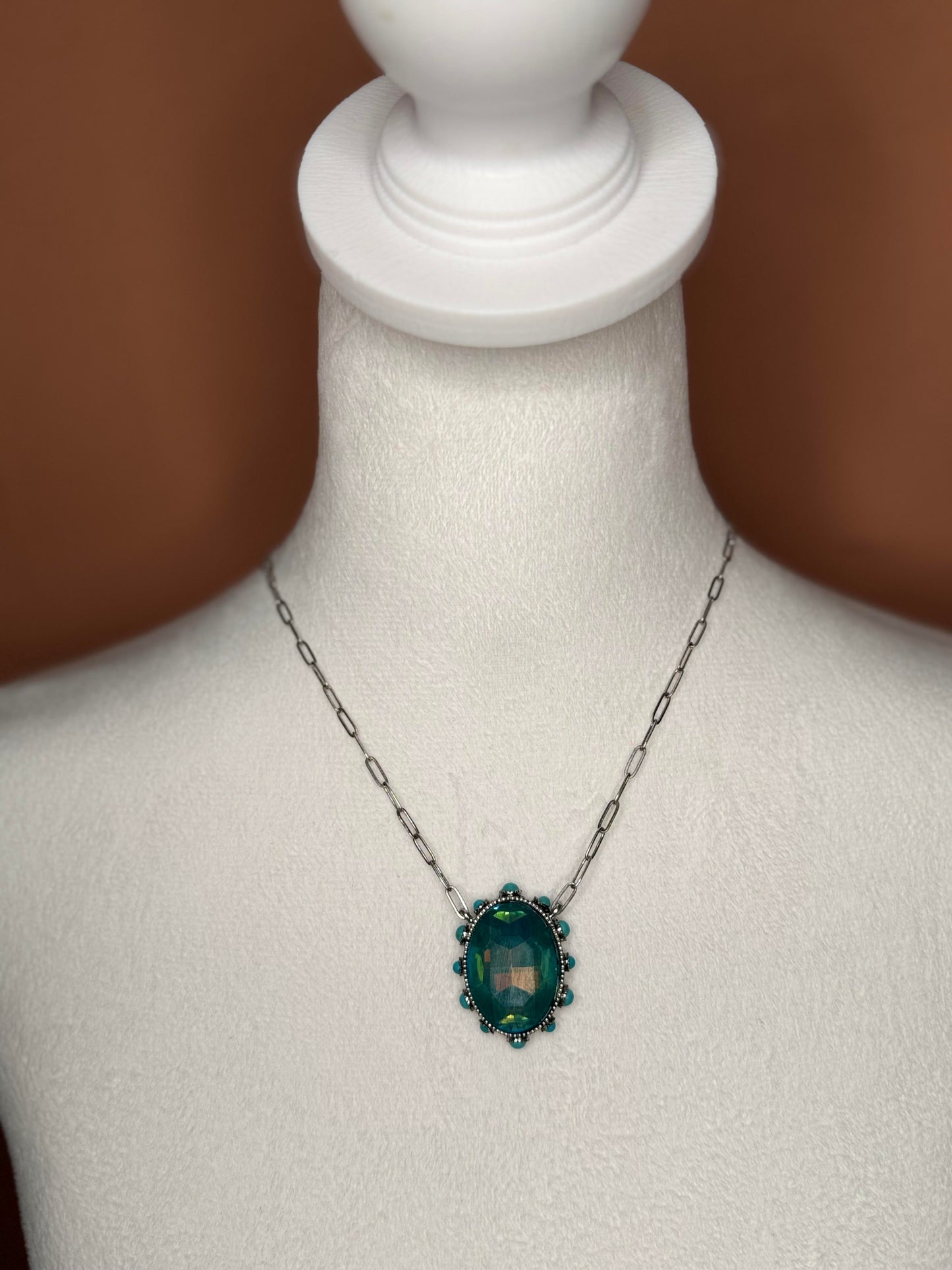 Turquoise Studded Pendant Necklace